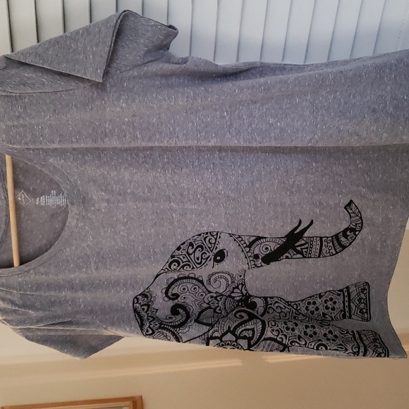 St.John Bay T shirt - Picture 4 of 4